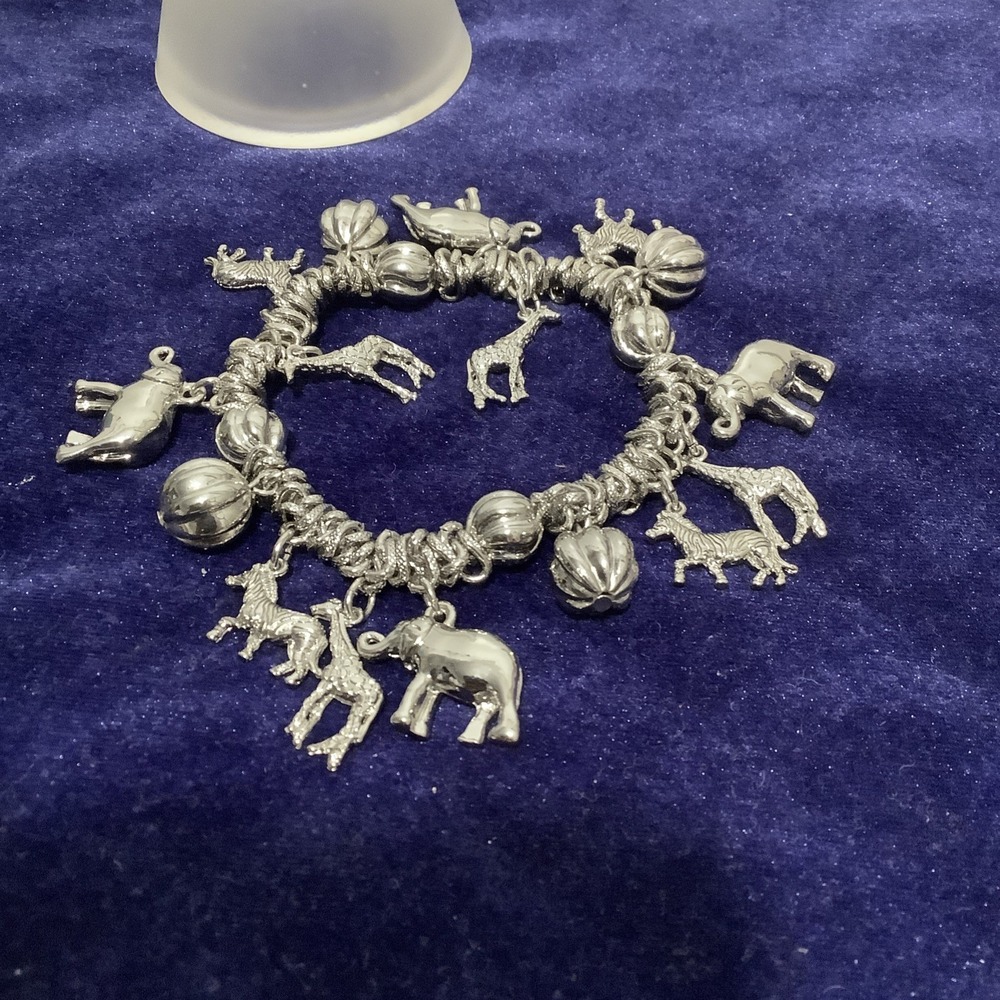 Vintage Silver Tone Safari Wildlife Animal Charm Bracelet Zebra Elephant Stretch
